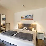 - Haus B, App 0b0303