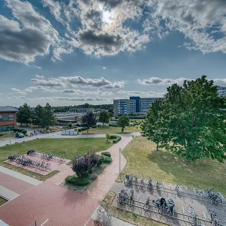 - Haus B, App 0b0303 *